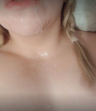 Rumour_ Nøgen Lækager OnlyFans Foto 38