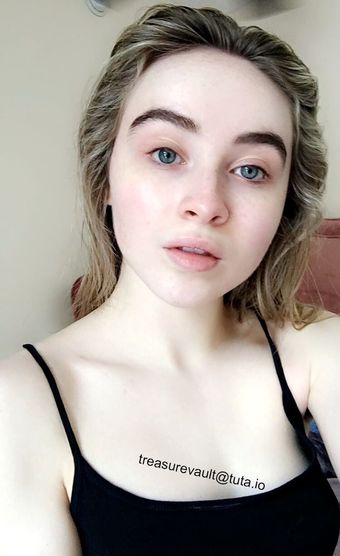Sabrina-carpenter