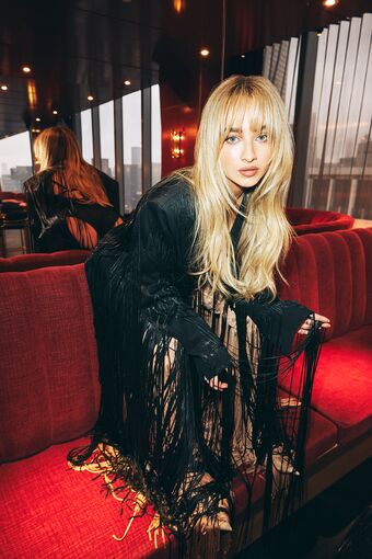 Sabrina-carpenter