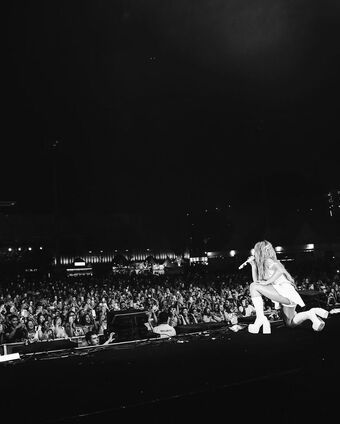 Sabrina-carpenter