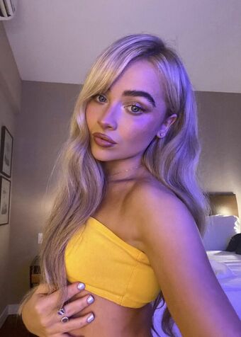 Sabrina-carpenter