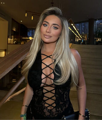 Saffron Barker
