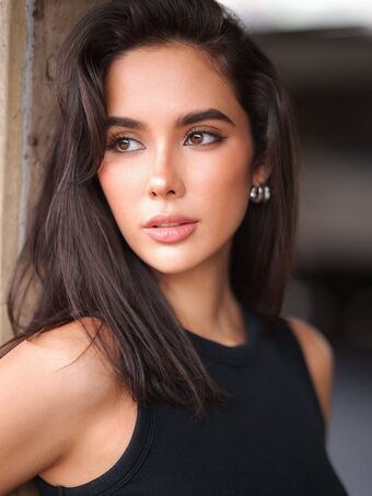 Saffron Maya Snook