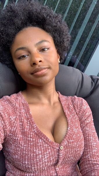 Saffronnn Nøgen Lækager OnlyFans Foto 8