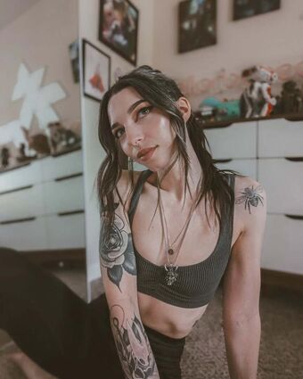 sailorbeeee Nøgen Lækager OnlyFans Foto 2