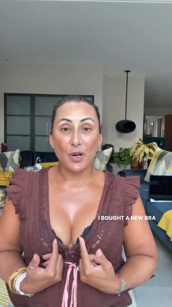 Saira Khan