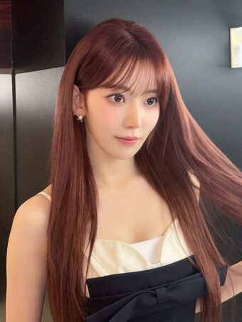 Sakura Miyawaki 宮脇 咲良