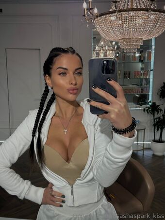sashaspark_kiss