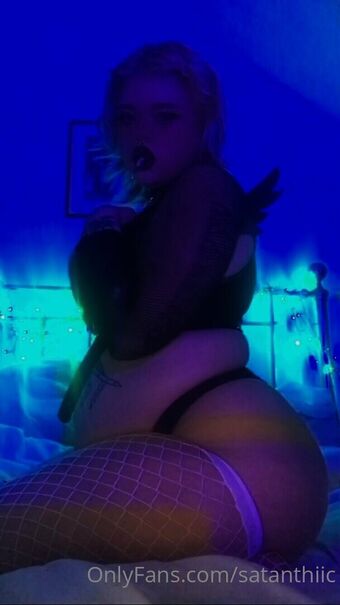 satanthiic Nøgen Lækager OnlyFans Foto 34