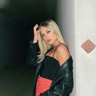 Savanah Moss