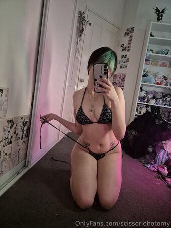 scissorlobotomy Nøgen Lækager OnlyFans Foto 17