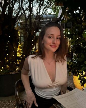 Selinay Saf Nøgen Lækager OnlyFans Foto 6