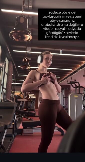 Selinay Saf Nøgen Lækager OnlyFans Foto 10