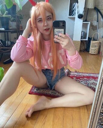 Sen Cosplay