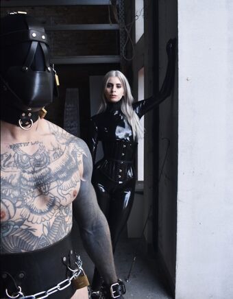 Servetrinity Nøgen Lækager OnlyFans Foto 23