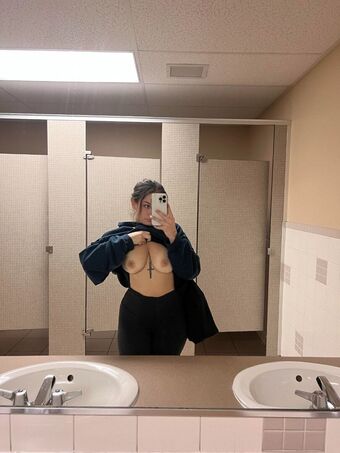 sheisbusty