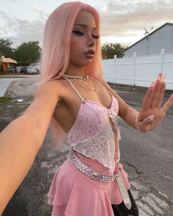 Shibuya Bambi / queenpuppy777 / alienrapperqueen / shibuyabambi