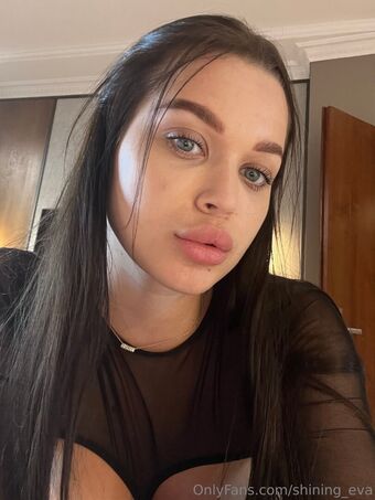 shining_eva Nøgen Lækager OnlyFans Foto 11