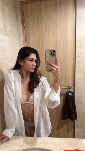 Shinta Khyuliang Nøgen Lækager OnlyFans Foto 23