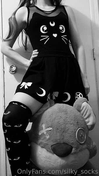 silky_socks