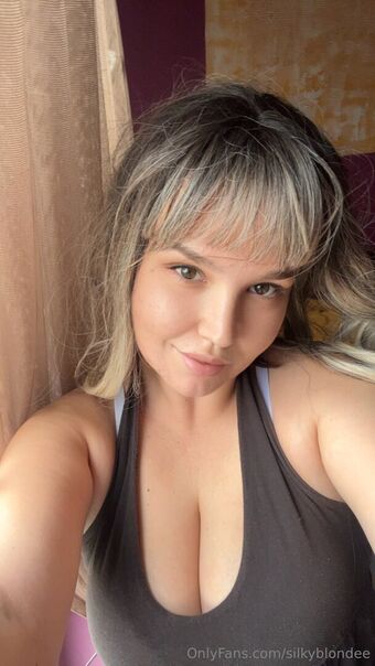silkyblondee Nøgen Lækager OnlyFans Foto 16