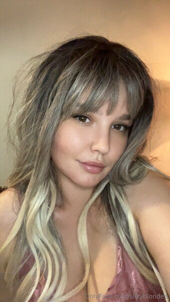 silkyblondee Nøgen Lækager OnlyFans Foto 18