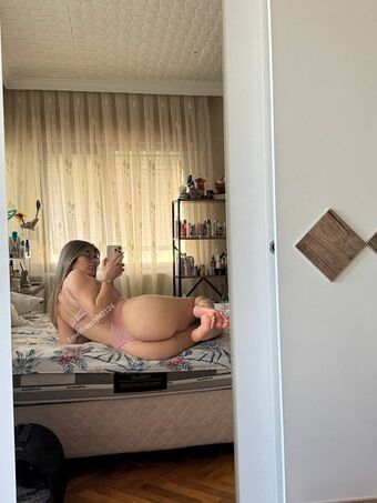 simgebarankoğlu Nøgen Lækager OnlyFans Foto 3