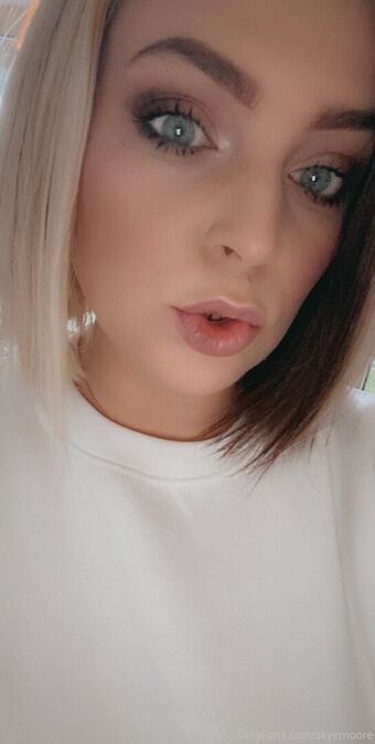 skyemoore Nøgen Lækager OnlyFans Foto 30