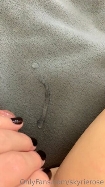 skyrierose Nøgen Lækager OnlyFans Foto 11