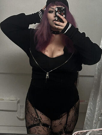 SmokeZenith Nøgen Lækager OnlyFans Foto 57