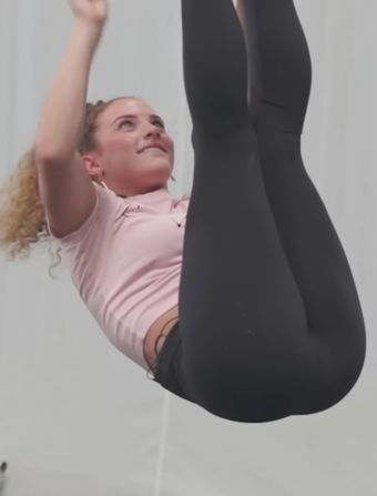 Sofie Dossi