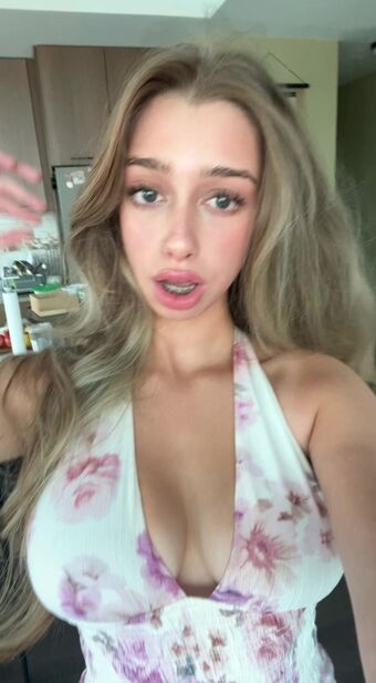 sofyaplotnikova Nøgen Lækager OnlyFans Foto 36