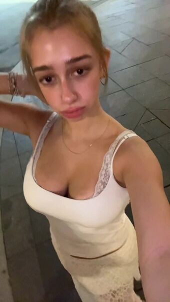 sofyaplotnikova Nøgen Lækager OnlyFans Foto 37