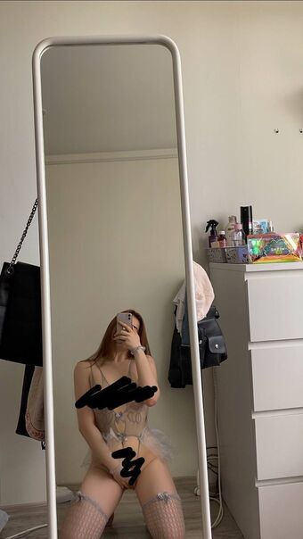 solntseall Nøgen Lækager OnlyFans Foto 54