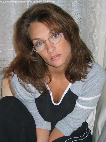 Southern-Charms Reese