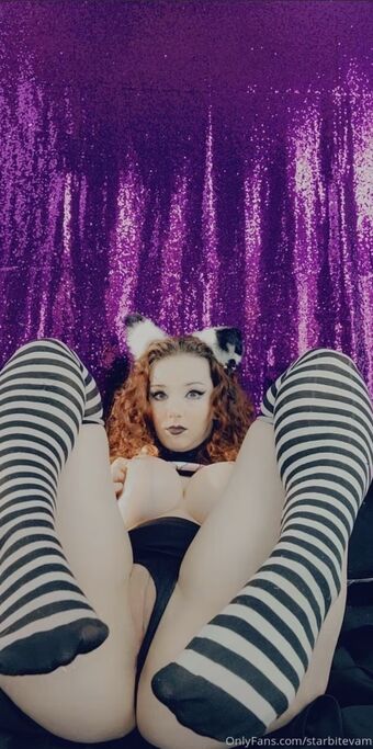 starbitevamp Nøgen Lækager OnlyFans Foto 23