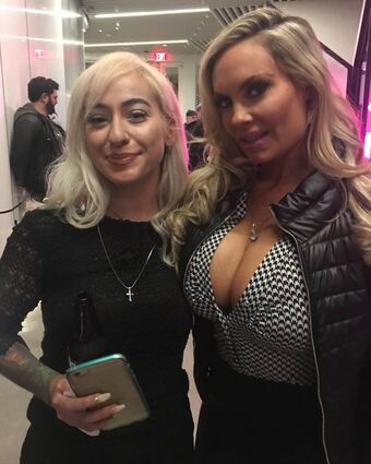 Stephanie Adele Nøgen Lækager OnlyFans Foto 12