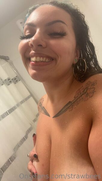 strawbees Nøgen Lækager OnlyFans Foto 11