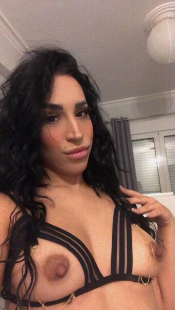 Sugarbabes Emine Nøgen Lækager OnlyFans Foto 1