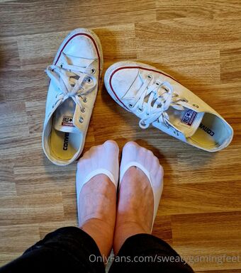 Sweatygamingfeet