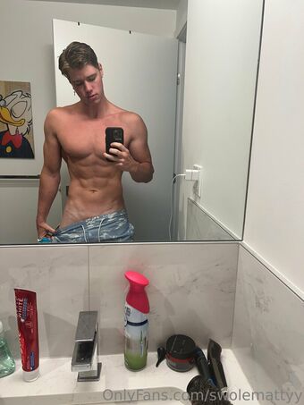 swolemattyy Nøgen Lækager OnlyFans Foto 22
