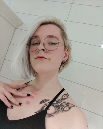 Tall Goth Nøgen Lækager OnlyFans Foto 4