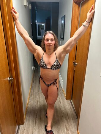 taragreenwebber Nøgen Lækager OnlyFans Foto 9