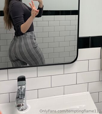temptingflame111 Nøgen Lækager OnlyFans Foto 6