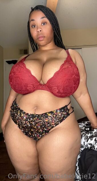 ThickRed Nøgen Lækager OnlyFans Foto 24