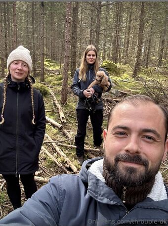 Throuple-dk Nøgen Lækager OnlyFans Foto 16