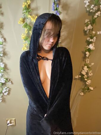 tinydancerbrittfree Nøgen Lækager OnlyFans Foto 34