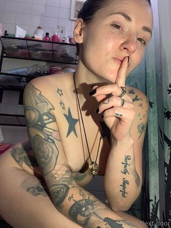 tinytatted Nøgen Lækager OnlyFans Foto 24