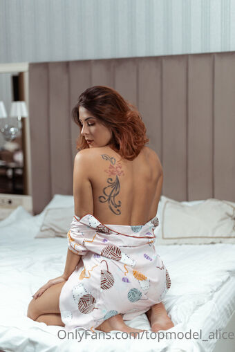 topmodel_alice