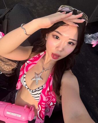 tr.ivia Nøgen Lækager OnlyFans Foto 14